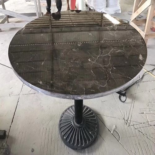 Dessus de table circulaire en granit